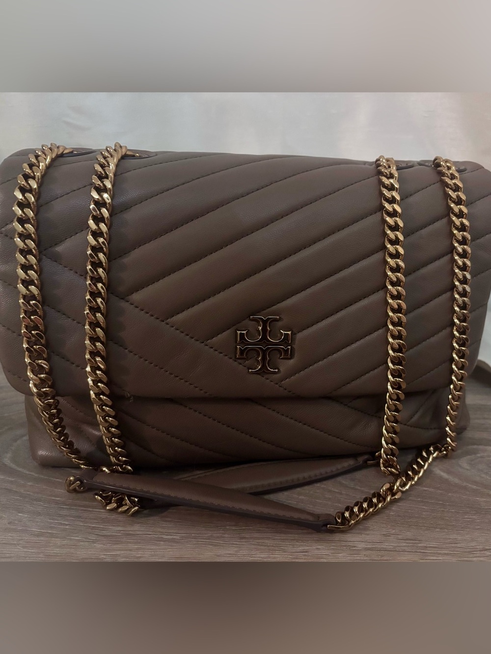 Tory Burch Quilted Chain Flap Convertable Shoulder Bag - Classic Taupe